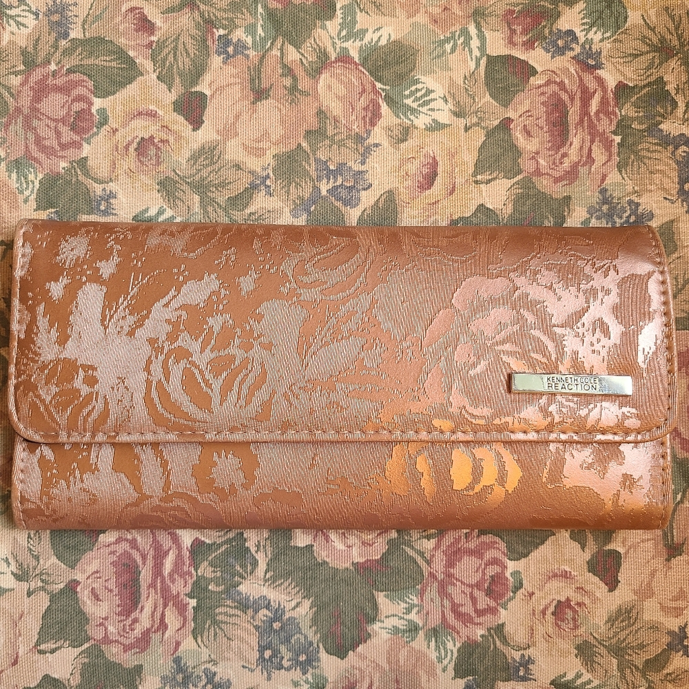Reaction Kenneth Cole New Blush Pink wallet